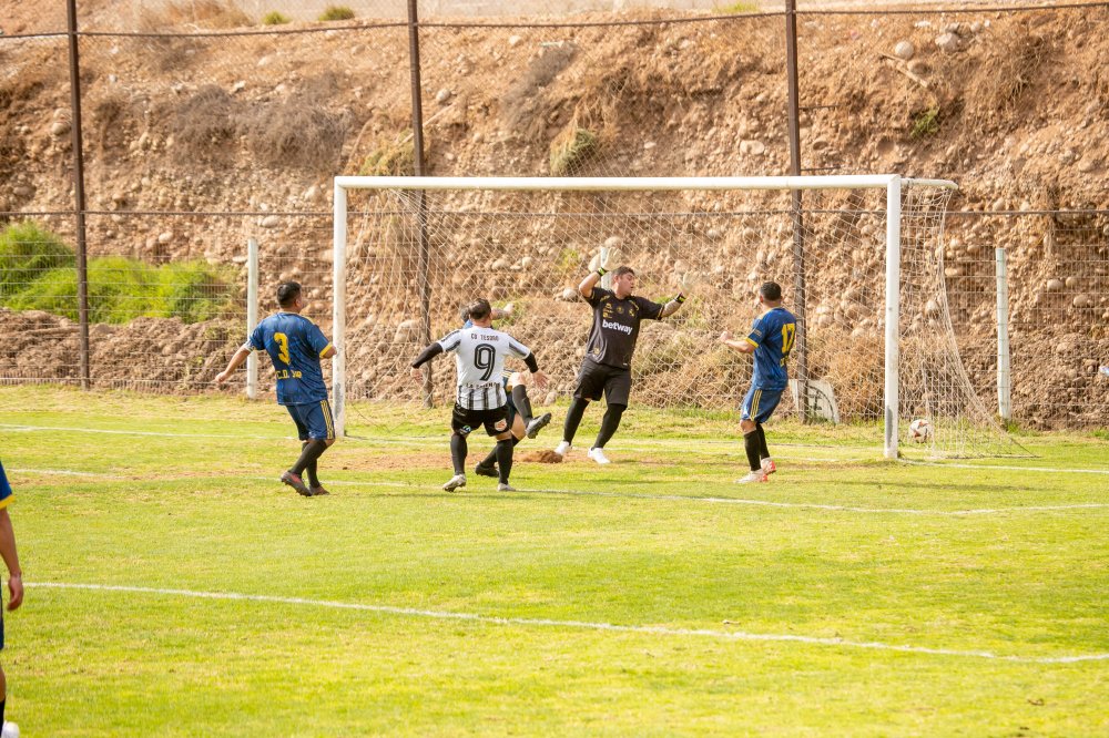 Fotos del evento deportivo Cd Tesoro Vs Cd Sur