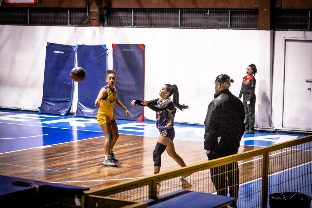 Fotos del evento deportivo Carrera Vs Fenix